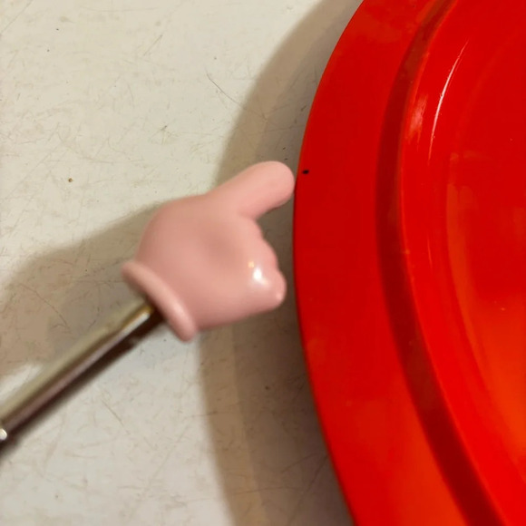 Vintage Rosti Mepal 1970’s set of melamine 7 dinner plates in yellow and orange - Picture 10 of 16